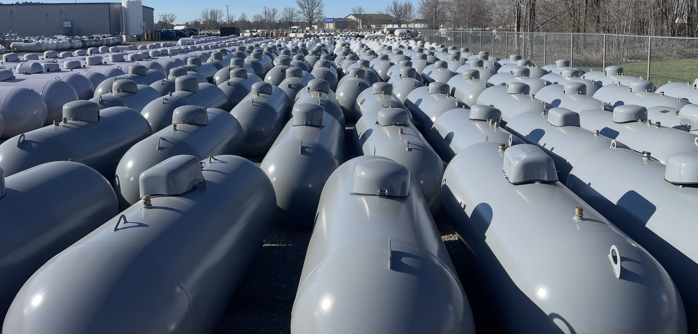 Horizontal propane tanks